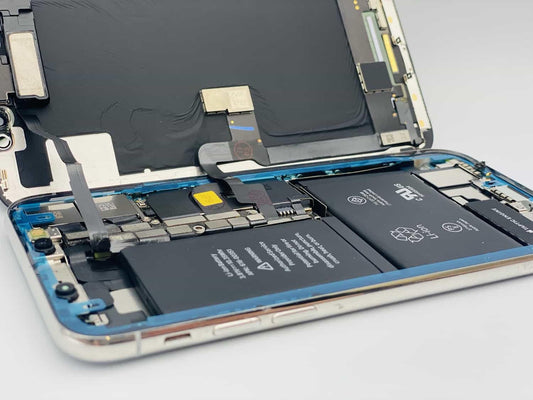 Vous cherchez une solution abordable et fiable pour la réparation de l'écran de votre iPhone X à Paris 13 ? Ne cherchez pas plus loin que 5G Mobile Store, votre destination de confiance pour des services de réparation de qualité.